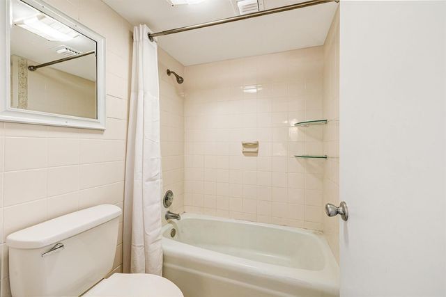 6 Royal Palm Way 303, Boca Raton, FL 33432