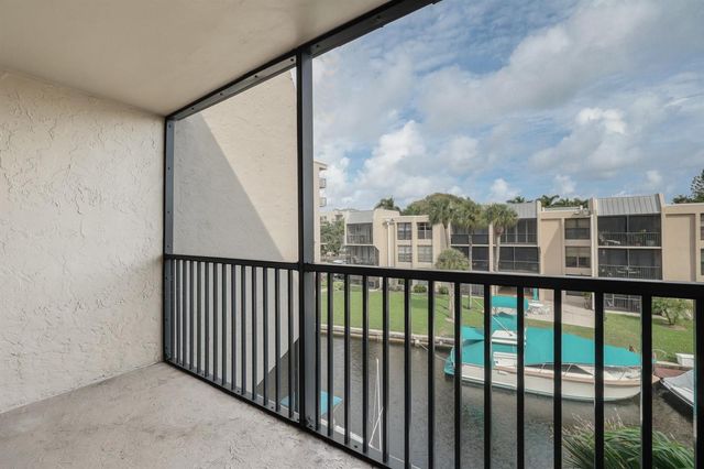 6 Royal Palm Way 303, Boca Raton, FL 33432