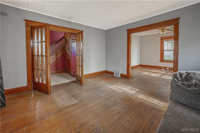 2204 Ontario Avenue, Niagara Falls, NY 14305