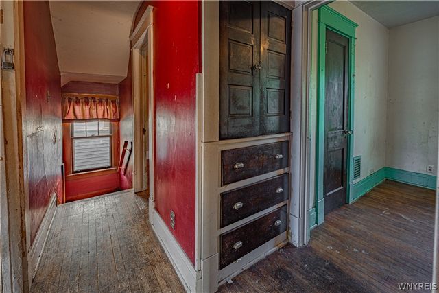 2204 Ontario Avenue, Niagara Falls, NY 14305