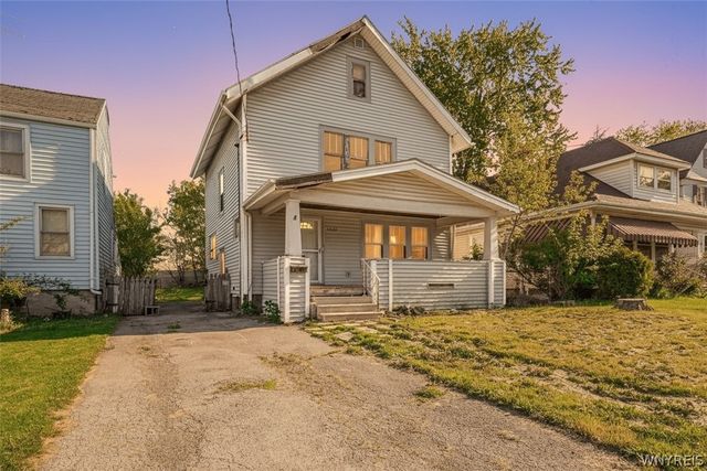 2204 Ontario Avenue, Niagara Falls, NY 14305