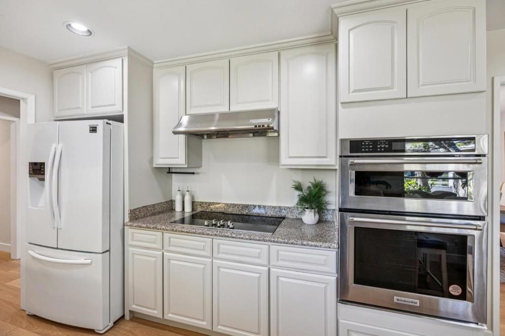 Image 11 of property listing at 13367 Kahala Court, Saratoga, CA 95070