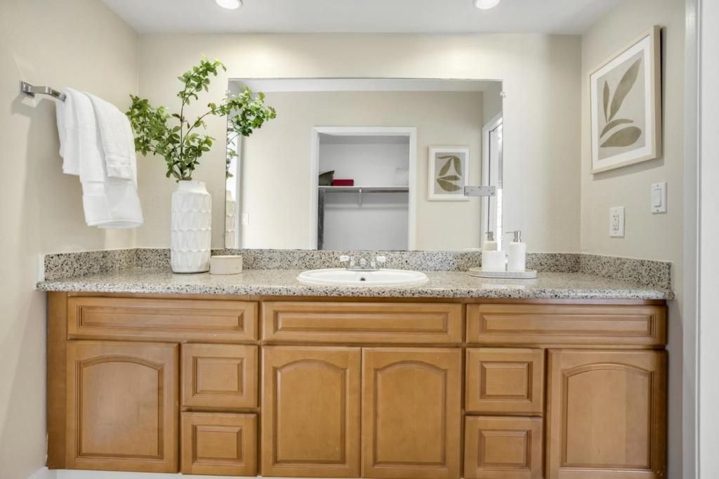 Image 14 of property listing at 13367 Kahala Court, Saratoga, CA 95070