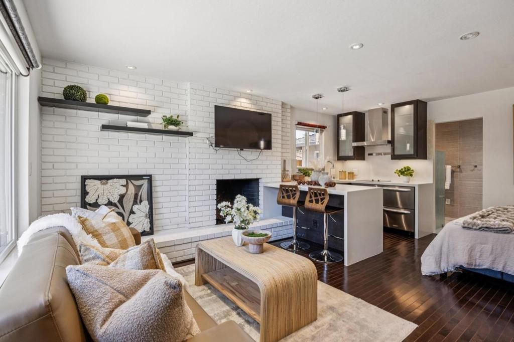 Image 20 of property listing at 13367 Kahala Court, Saratoga, CA 95070