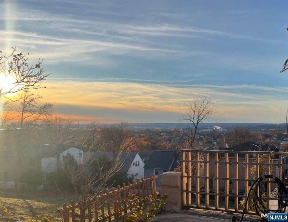 143 Bergen Boulevard, Palisades Park, NJ 07650