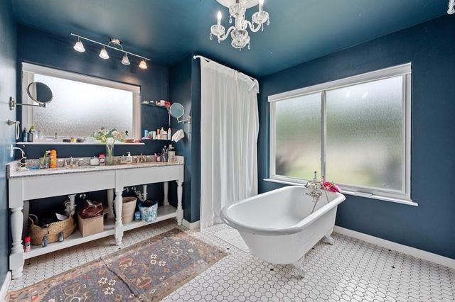 2609 Friar Tuck LN, Austin, TX 78704