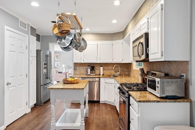 2609 Friar Tuck LN, Austin, TX 78704