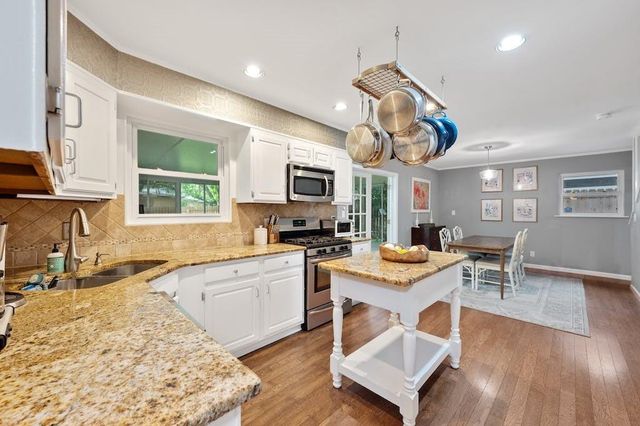 2609 Friar Tuck LN, Austin, TX 78704