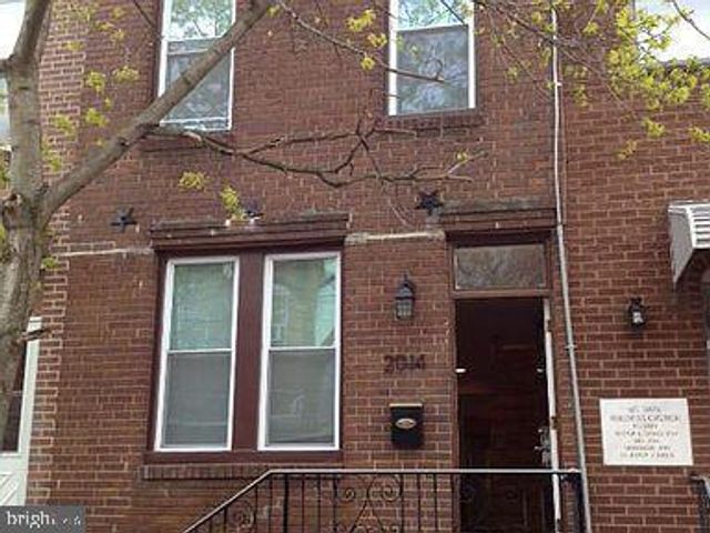 2014 TITAN ST, Philadelphia, PA 19146