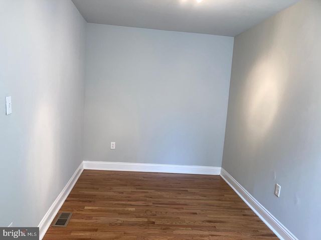 2014 TITAN ST, Philadelphia, PA 19146