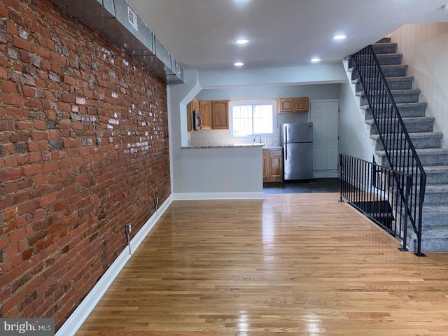 2014 TITAN ST, Philadelphia, PA 19146