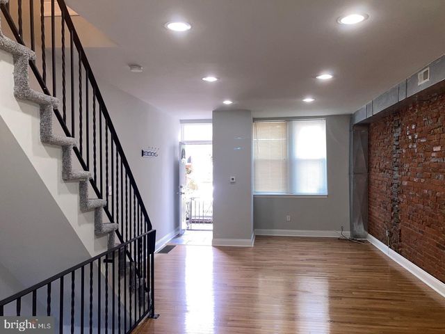 2014 TITAN ST, Philadelphia, PA 19146