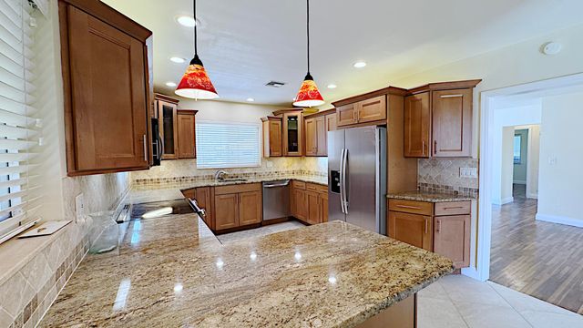 222 SE 2nd Terrace, Dania Beach, FL 33004