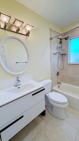 222 SE 2nd Terrace, Dania Beach, FL 33004