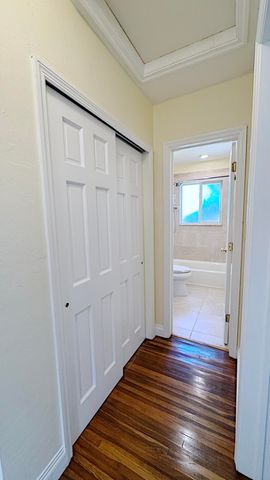 222 SE 2nd Terrace, Dania Beach, FL 33004