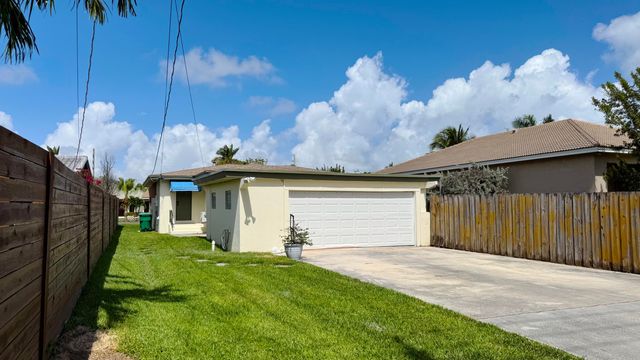 222 SE 2nd Terrace, Dania Beach, FL 33004
