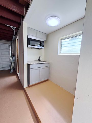 222 SE 2nd Terrace, Dania Beach, FL 33004