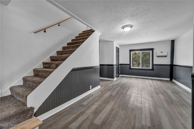 6847 State Route 303, Windham, OH 44288