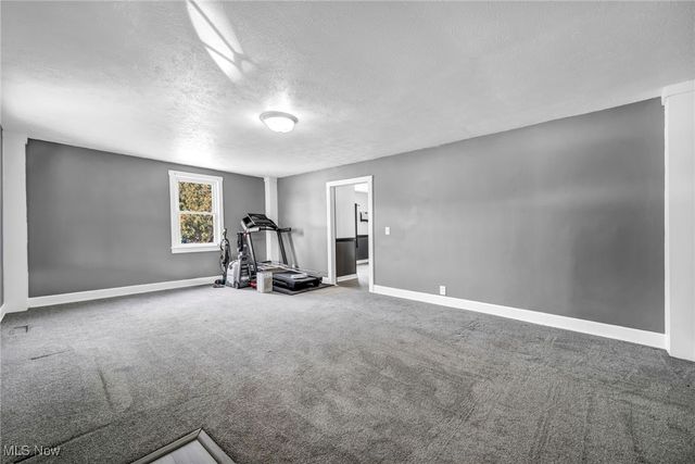 6847 State Route 303, Windham, OH 44288