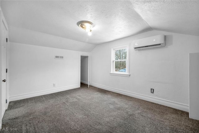 6847 State Route 303, Windham, OH 44288