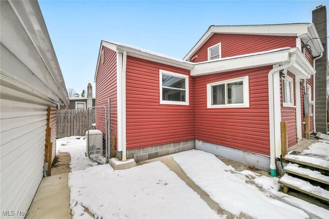 6847 State Route 303, Windham, OH 44288