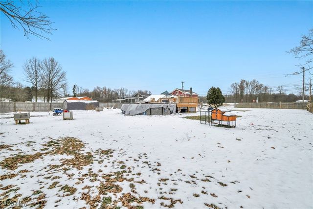 6847 State Route 303, Windham, OH 44288