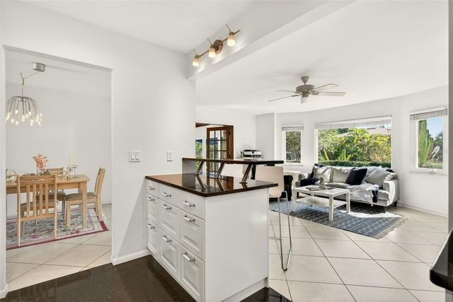 550 DE NARVAEZ DRIVE, Longboat Key, FL 34228