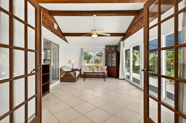 550 DE NARVAEZ DRIVE, Longboat Key, FL 34228