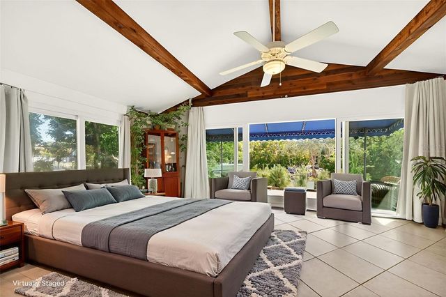 550 DE NARVAEZ DRIVE, Longboat Key, FL 34228