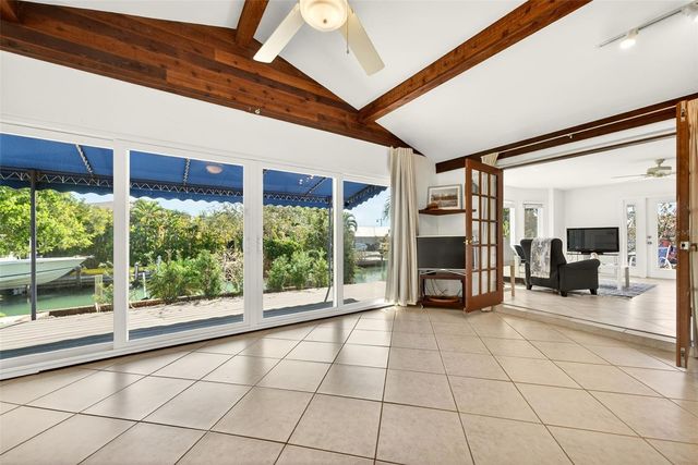 550 DE NARVAEZ DRIVE, Longboat Key, FL 34228