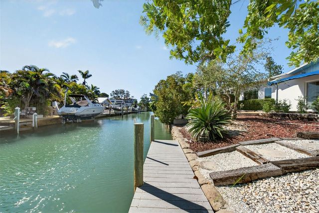 550 DE NARVAEZ DRIVE, Longboat Key, FL 34228