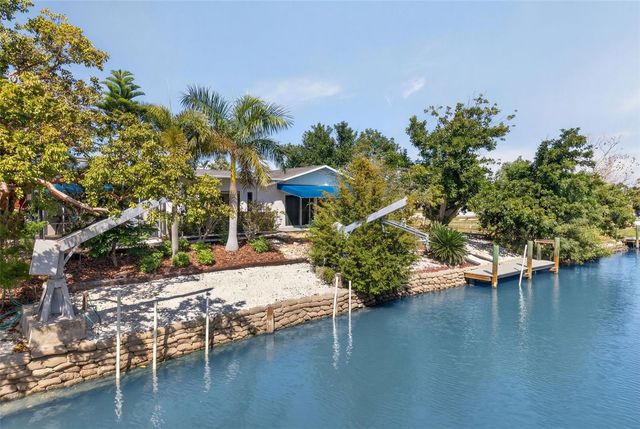 550 DE NARVAEZ DRIVE, Longboat Key, FL 34228