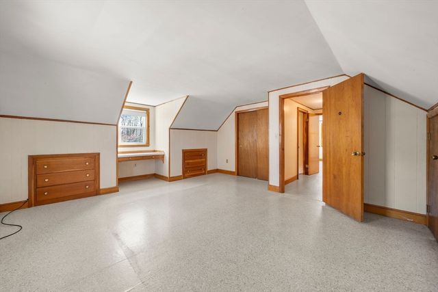 4 Spring Court, Woburn, MA 01801