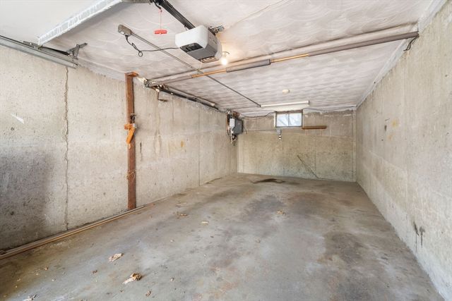 4 Spring Court, Woburn, MA 01801
