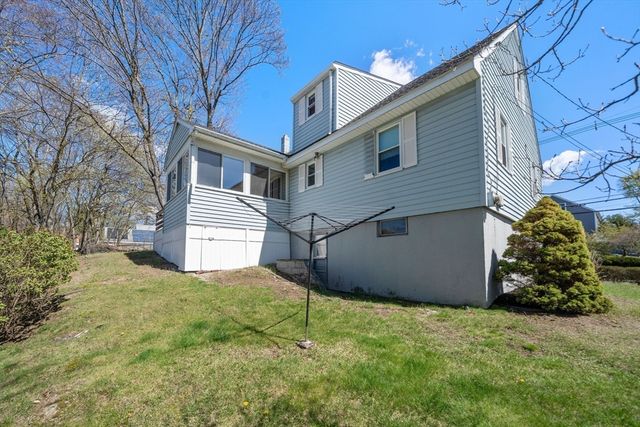 4 Spring Court, Woburn, MA 01801