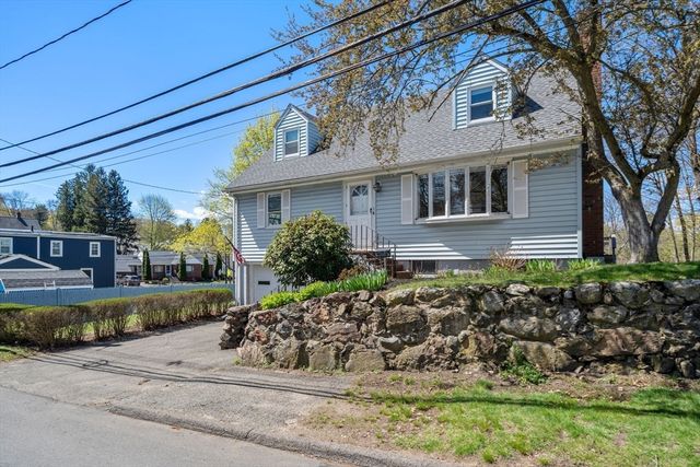 4 Spring Court, Woburn, MA 01801