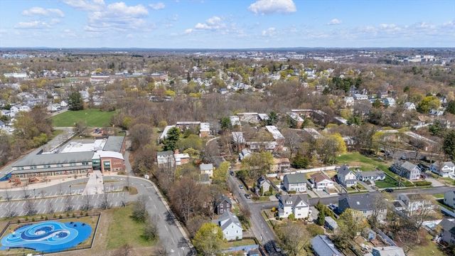 4 Spring Court, Woburn, MA 01801