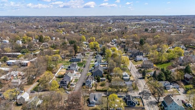 4 Spring Court, Woburn, MA 01801
