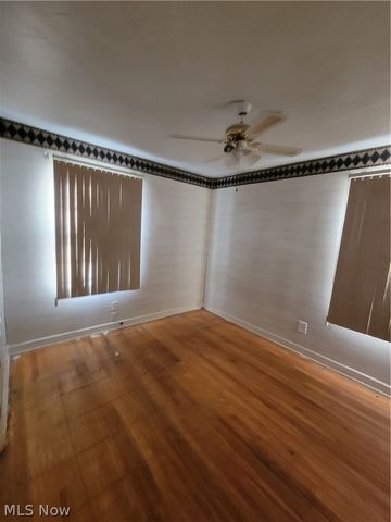 4189 Lee Road, Cleveland, OH 44128