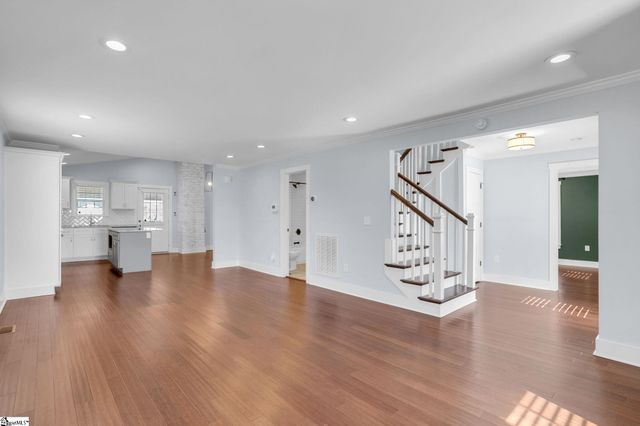 540 Perry Avenue, Greenville, SC 29611