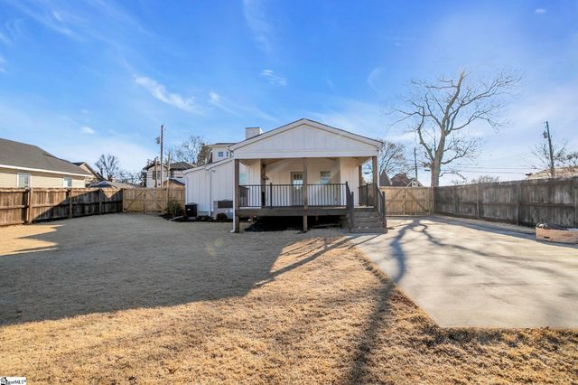 540 Perry Avenue, Greenville, SC 29611