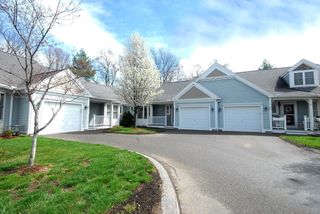 12 Strawberry Ln F, Hudson, MA 01749