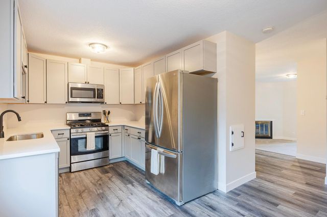 101 Canabury Court, Little Canada, MN 55117