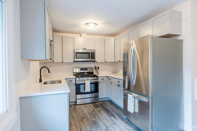 101 Canabury Court, Little Canada, MN 55117