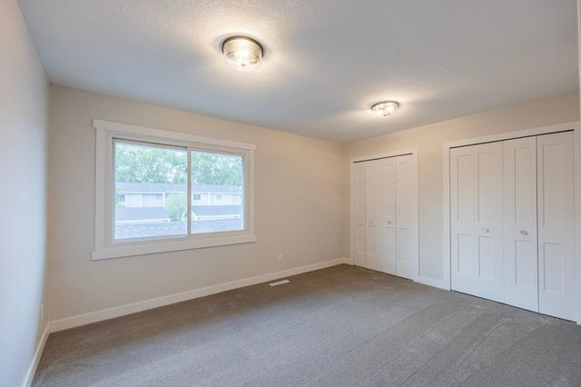 101 Canabury Court, Little Canada, MN 55117