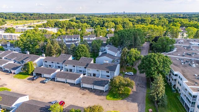 101 Canabury Court, Little Canada, MN 55117