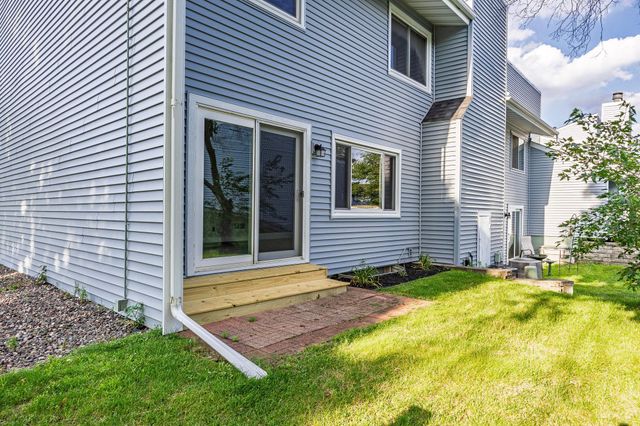 101 Canabury Court, Little Canada, MN 55117