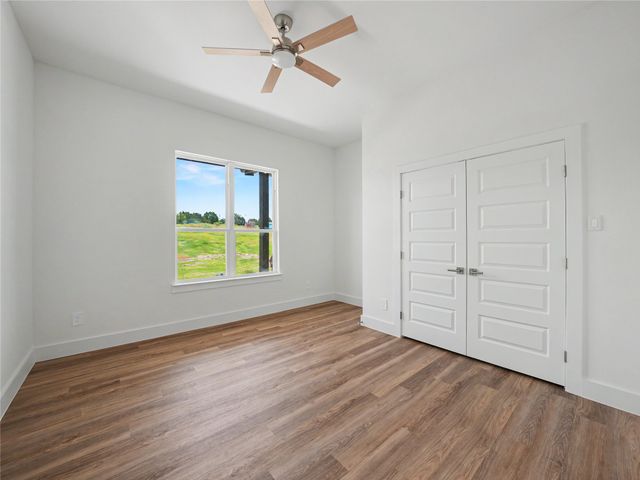 328 Slimp Bluff Avenue, Azle, TX 76020
