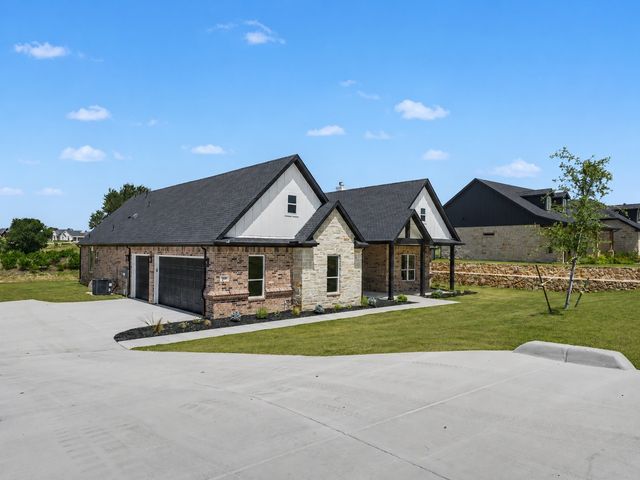 328 Slimp Bluff Avenue, Azle, TX 76020