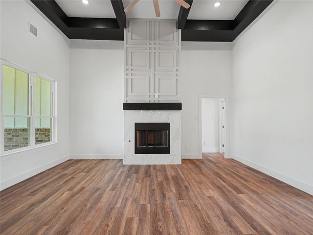 328 Slimp Bluff Avenue, Azle, TX 76020